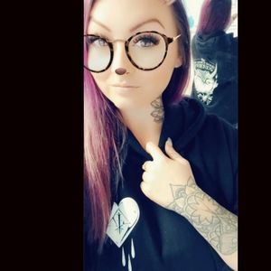 Meet your Posher, Alicia